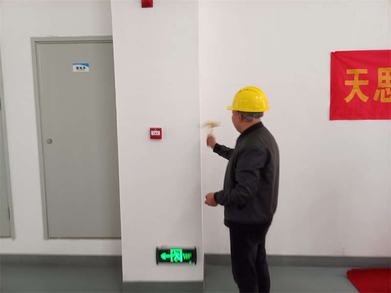 <a href=http://www.whcsjckj.com/gccf/ target=_blank class=infotextkey>合肥廠房裝修</a>