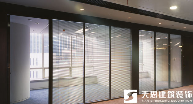 <a href=http://www.whcsjckj.com/ target=_blank class=infotextkey>合肥辦公室裝修</a>玻璃